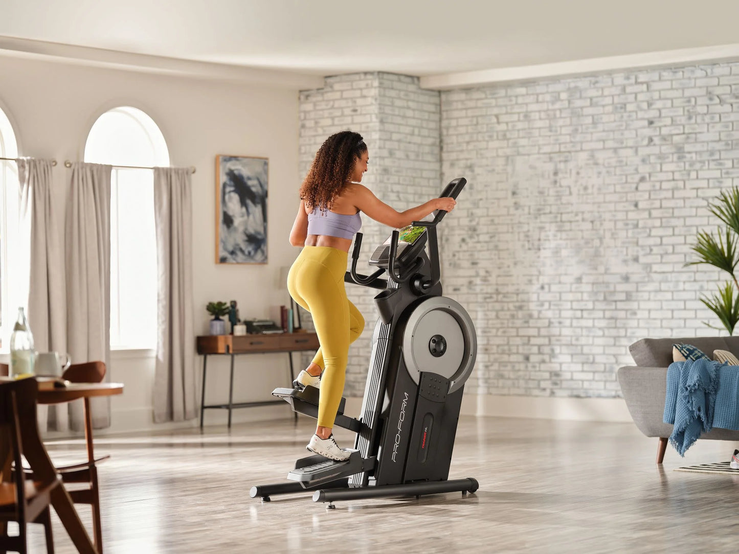 PFEL07523 Trainer Elliptical Machine with Built-In Speakers